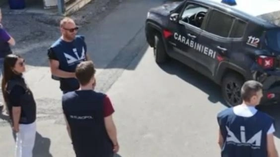La maxi operazione ’Tramonto’ ha smantellato una rete internazionale La maxi operazione ’Tramonto’ ha smantellato una rete internazionale