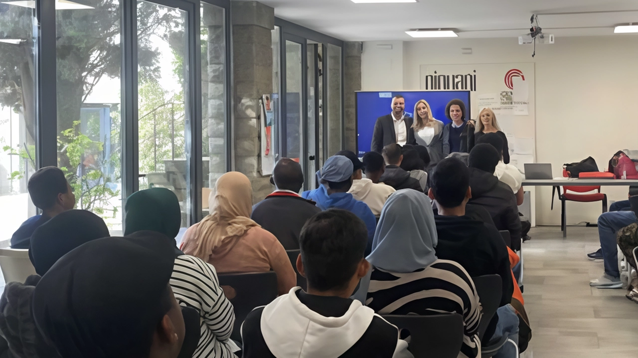 Il Centro Creativo Casentino di Bibbiena Stazione ospita le lezioni del Cpia per adulti, con corsi di alfabetizzazione e diploma statale. Collaborazione e supporto per 115 studenti di diverse nazionalità. Servizio di baby sitting offerto alle madri partecipanti. Il Centro Creativo Casentino di Bibbiena Stazione ospita le lezioni del Cpia per adulti, con corsi di alfabetizzazione e diploma statale. Collaborazione e supporto per 115 studenti di diverse nazionalità. Servizio di baby sitting offerto alle madri partecipanti.