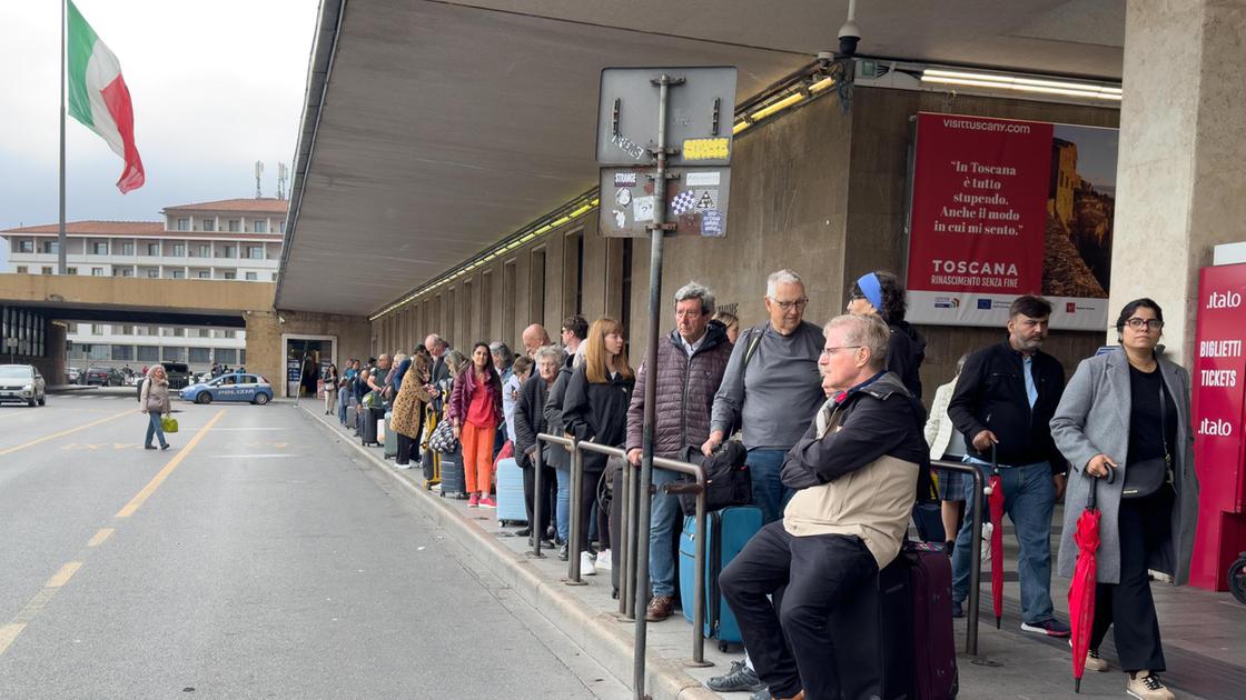 Il garante multa i tassisti: "Condotta senza rispetto" Il garante multa i tassisti: "Condotta senza rispetto"
