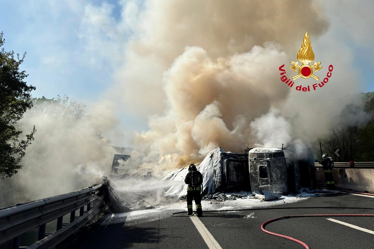 L'incendio del Tir