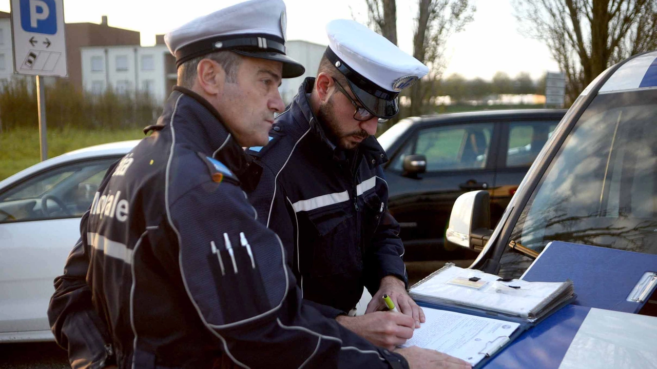 La polizia municipale (Foto di repertorio) La polizia municipale (Foto di repertorio)