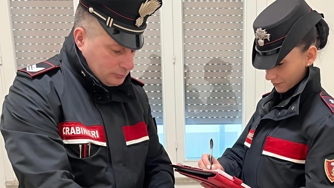 Panico due da Lanazione.it panico su due autobus allarme giovane arrestato