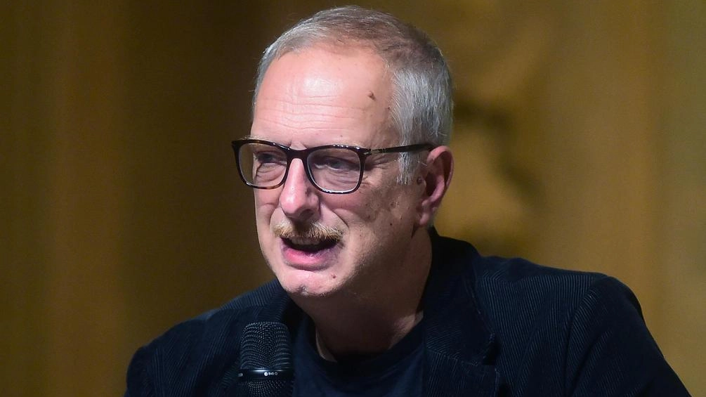 ‘Libriamoci. Leggere ovunque, leggere comunque’ e ‘I Libri, la città, il mondo. Conversazioni d’autore in Fondazione Carispezia’ insieme in... ‘Libriamoci. Leggere ovunque, leggere comunque’ e ‘I Libri, la città, il mondo. Conversazioni d’autore in Fondazione Carispezia’ insieme in...