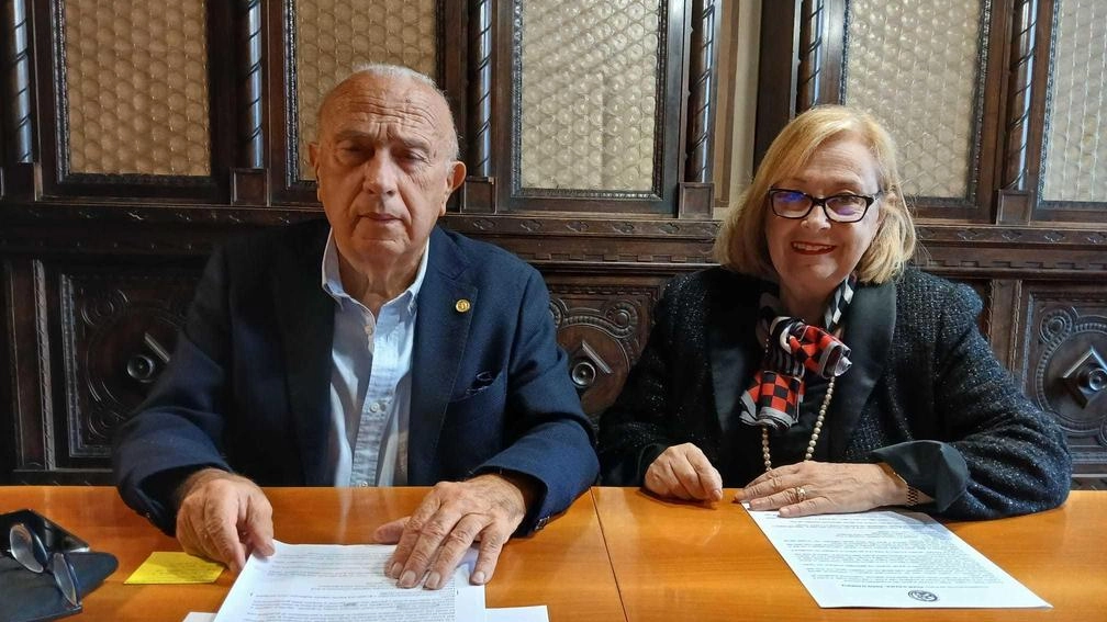 La presentazione del premio «Pisani si nasce.... Pisani si diventa» giunto alla diciottesima edizione: appuntamento sabato 12 ottobre alle. 17, Officine Garibaldi La presentazione del premio «Pisani si nasce.... Pisani si diventa» giunto alla diciottesima edizione: appuntamento sabato 12 ottobre alle. 17, Officine Garibaldi