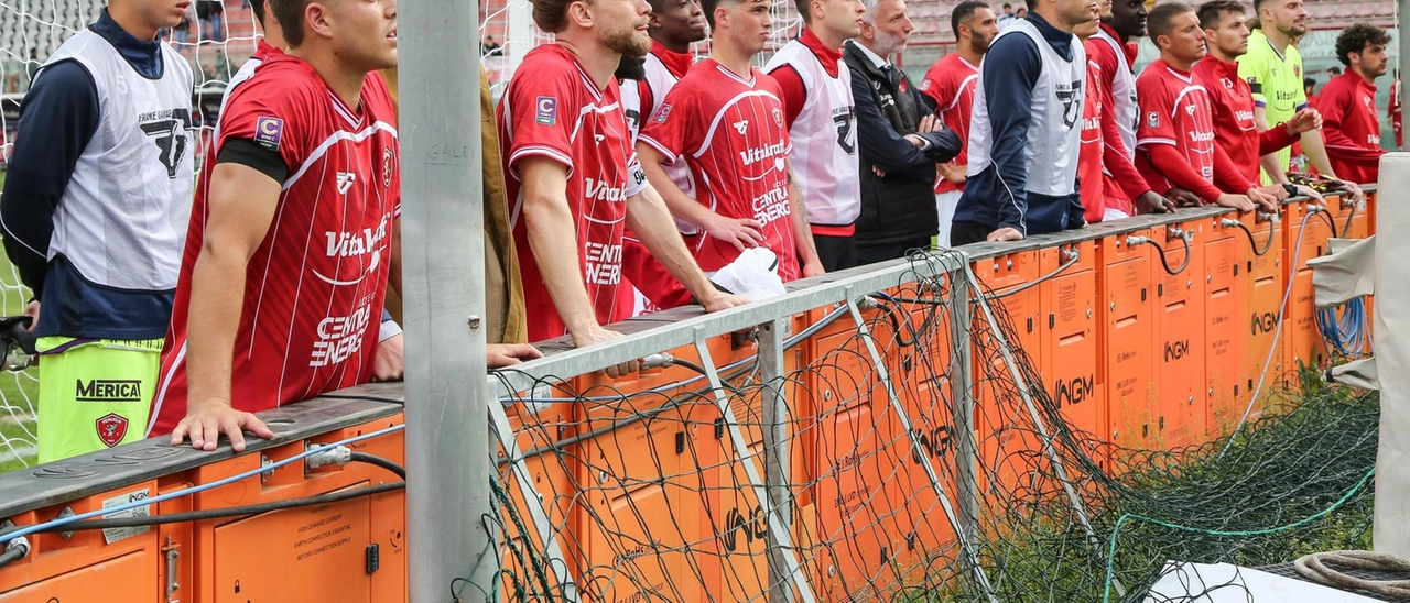 Ultras biancorossi criticano la stagione del Perugia e chiedono un cambio di rotta