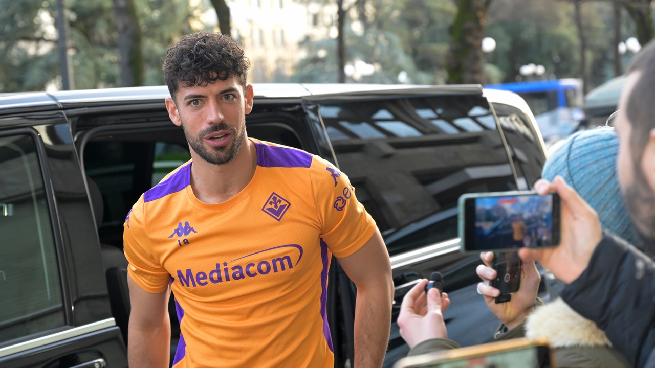 Fiorentina, Pablo Marì a Firenze per le visite mediche (foto Germogli)
