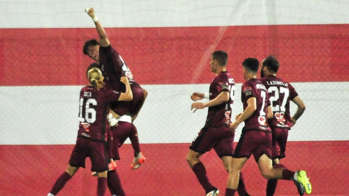 Pontedera fuori dai play off: rammarico e riflessioni sulla sponsorizzazione sportiva Pontedera fuori dai play off: rammarico e riflessioni sulla sponsorizzazione sportiva