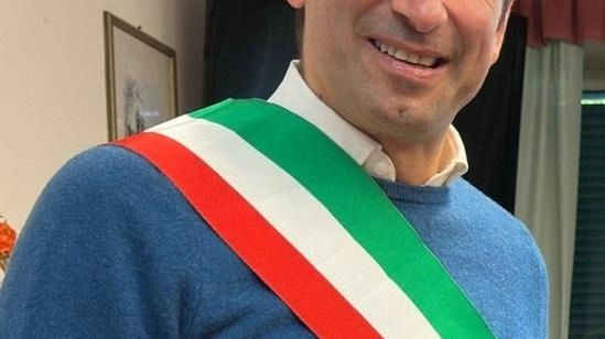 Il Comune di Arcidosso potenzia la sorveglianza del patrimonio pubblico con l'aiuto dei Rangers, per contrastare il vandalismo e garantire la sicurezza durante le festività. Un progetto che coinvolge istituzioni e cittadini per promuovere la serenità e la solidarietà sociale. Il Comune di Arcidosso potenzia la sorveglianza del patrimonio pubblico con l'aiuto dei Rangers, per contrastare il vandalismo e garantire la sicurezza durante le festività. Un progetto che coinvolge istituzioni e cittadini per promuovere la serenità e la solidarietà sociale.