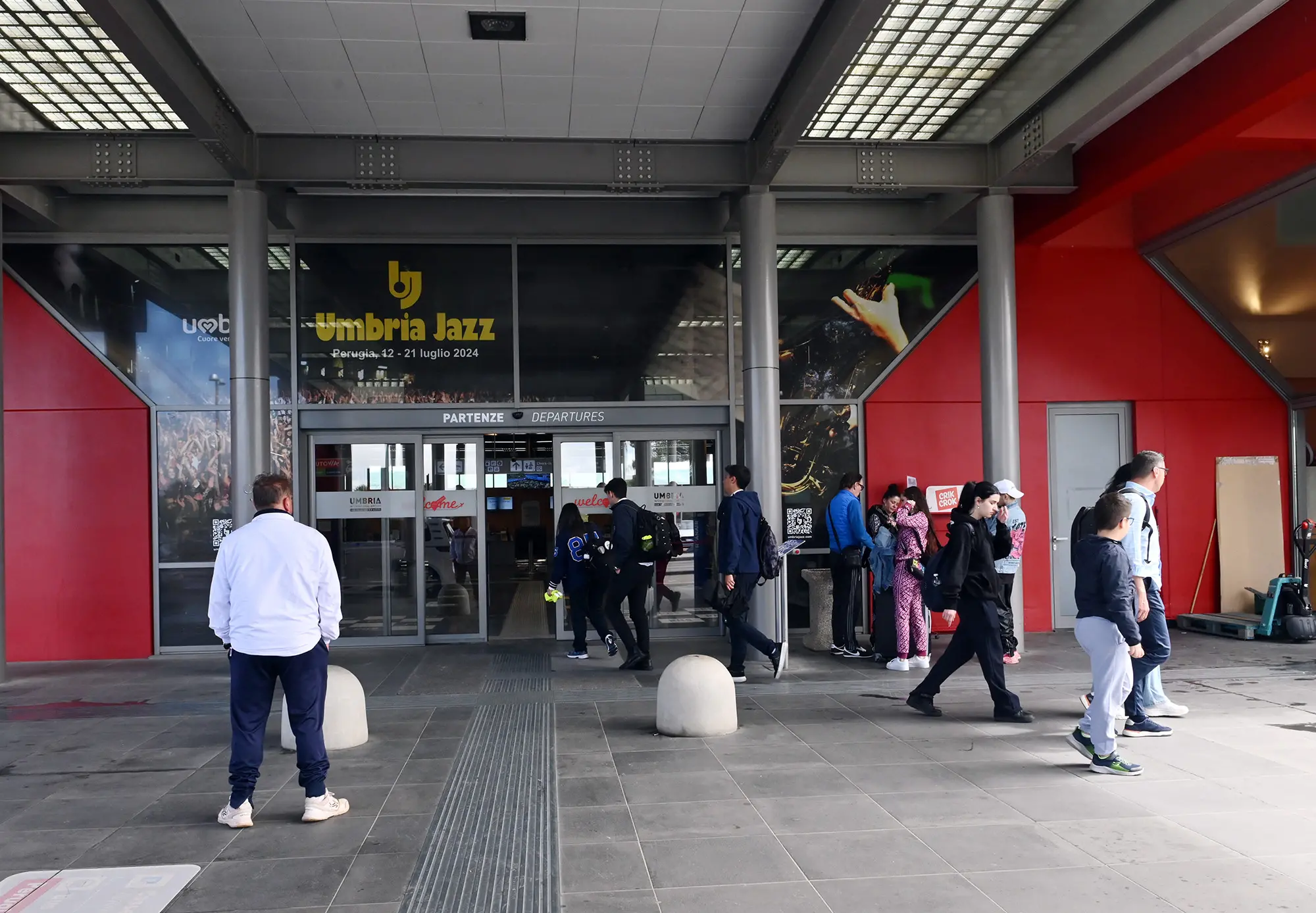 Volo da incubo: ritardo di 6 ore per l’aereo Perugia-Palermo