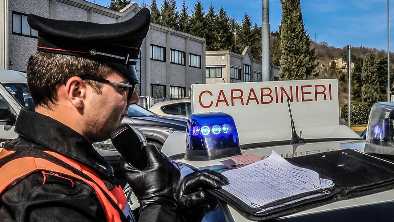 Sul furto messo a segno l’altra notte stanno indagando i carabinieri della compagnia di Sarzana (foto di archivio) Sul furto messo a segno l’altra notte stanno indagando i carabinieri della compagnia di Sarzana (foto di archivio)