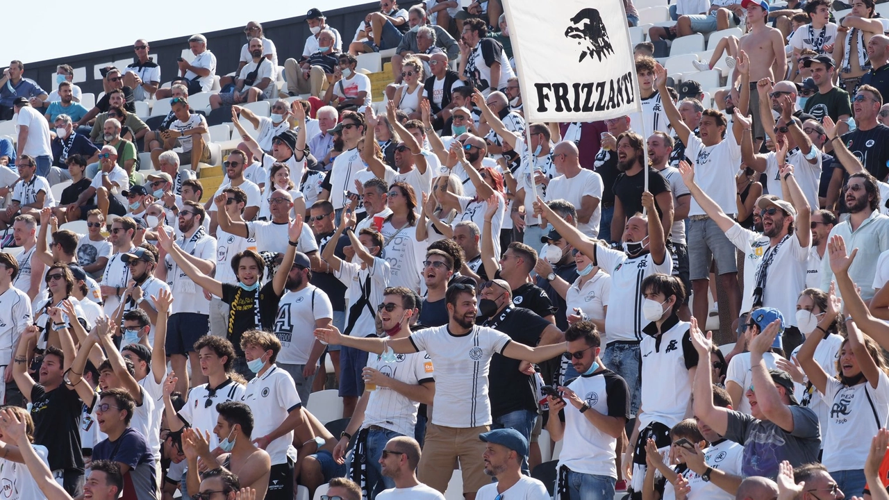 I tifosi dello Spezia I tifosi dello Spezia