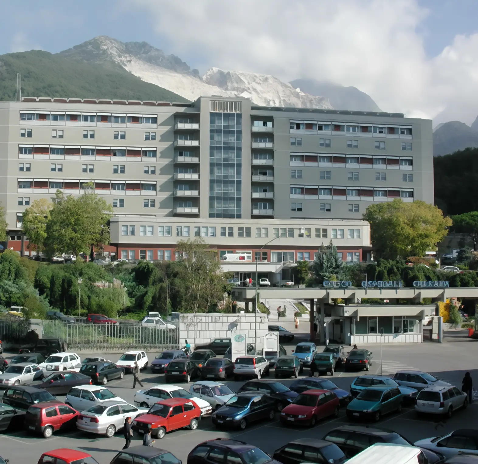 A Monterosso non si dorme. Protesta contro il cantiere Asl