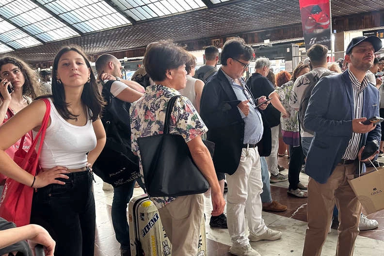Pendolari alla stazione di Firenze