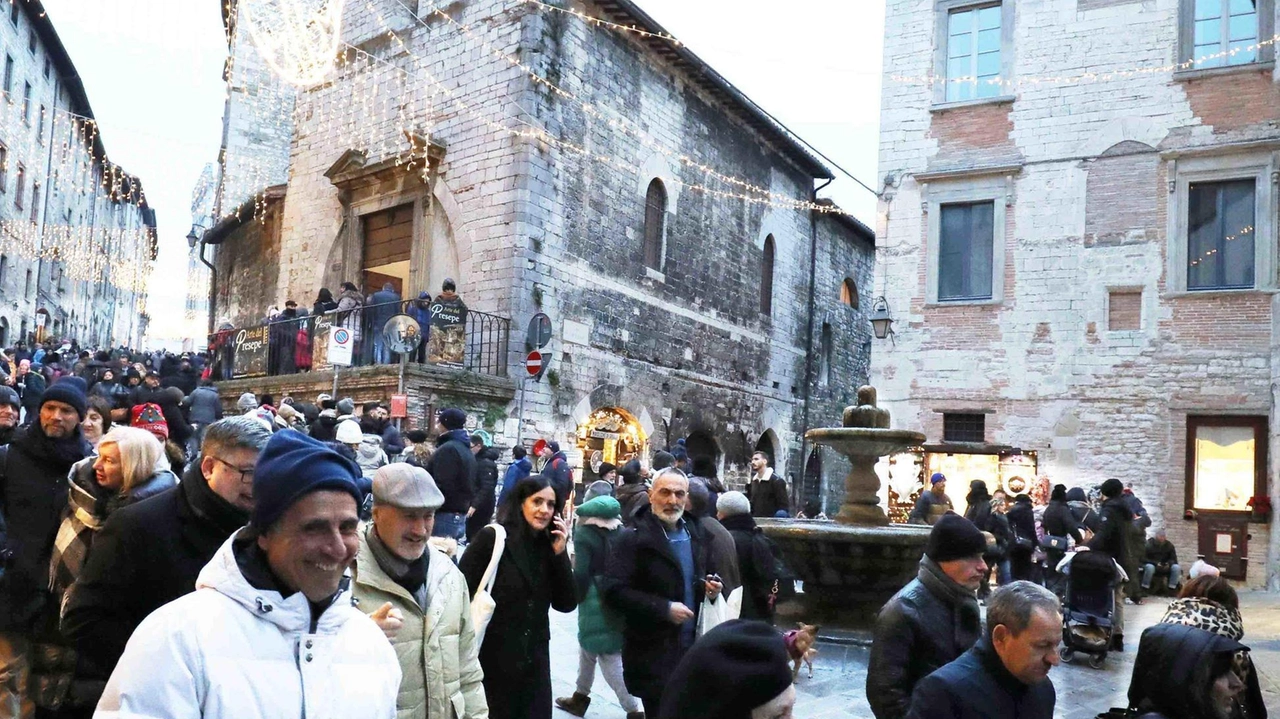 Confronto aperto sul futuro commerciale e turistico per l’intero territorio eugubino Confronto aperto sul futuro commerciale e turistico per l’intero territorio eugubino