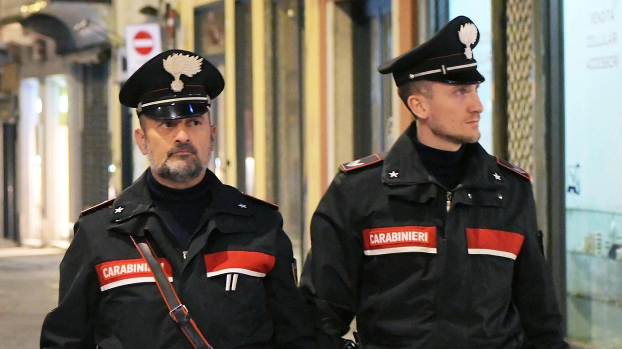 I carabinieri hanno passato al setaccio le zone più calde del centro città. E Mantellassi ringrazia anche la Municipale per "l’impegno quotidiano". I carabinieri hanno passato al setaccio le zone più calde del centro città. E Mantellassi ringrazia anche la Municipale per "l’impegno quotidiano".