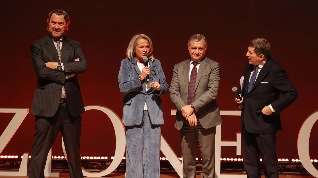 Un momento della presentazione del Documento previsionale annuale della Fondazione Cr Firenze avvenbuta ieri a Firenze, nel Teatro del Maggio Un momento della presentazione del Documento previsionale annuale della Fondazione Cr Firenze avvenbuta ieri a Firenze, nel Teatro del Maggio