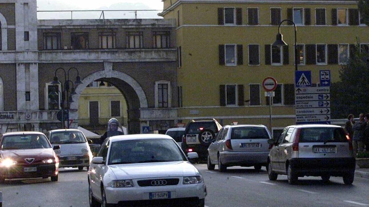 Arrivano novità per gli accessi e la sosta nella Ztl di Spoleto Da lunedì cambiano gli orari