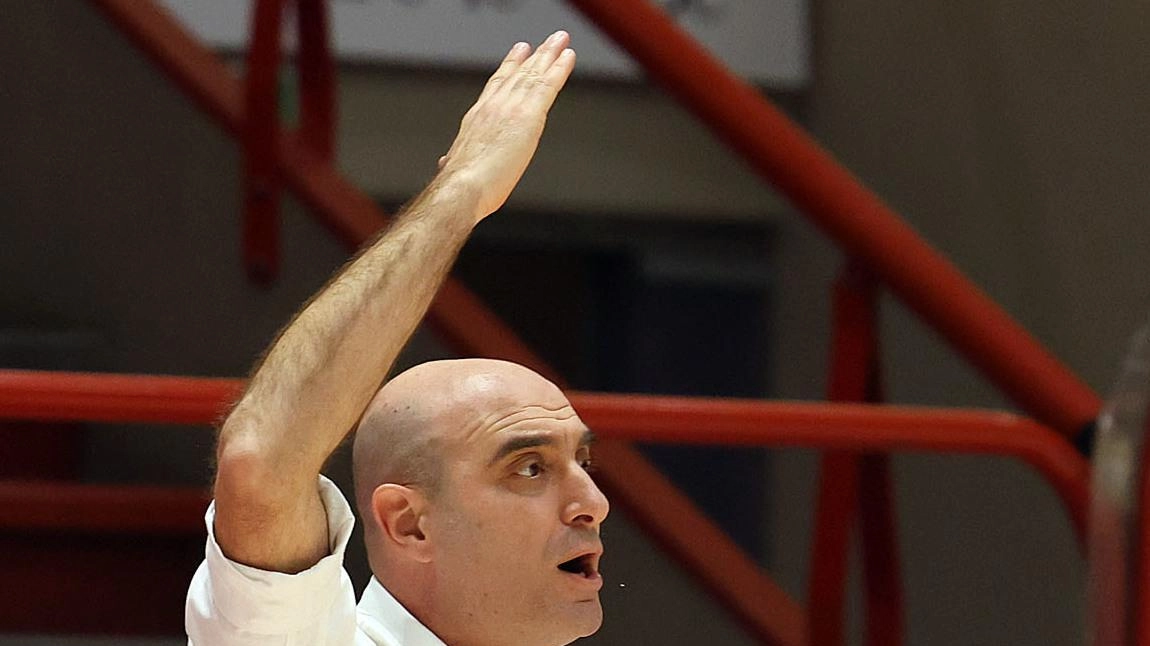 Quando gli esterni mancano...sono i lunghi a trascinare la Fabo Herons Montecatini. Era già accaduto nel match che ha visto...