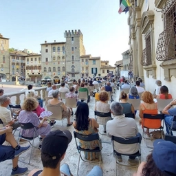 Arezzo Moonlight festival: al via in piazza Grande