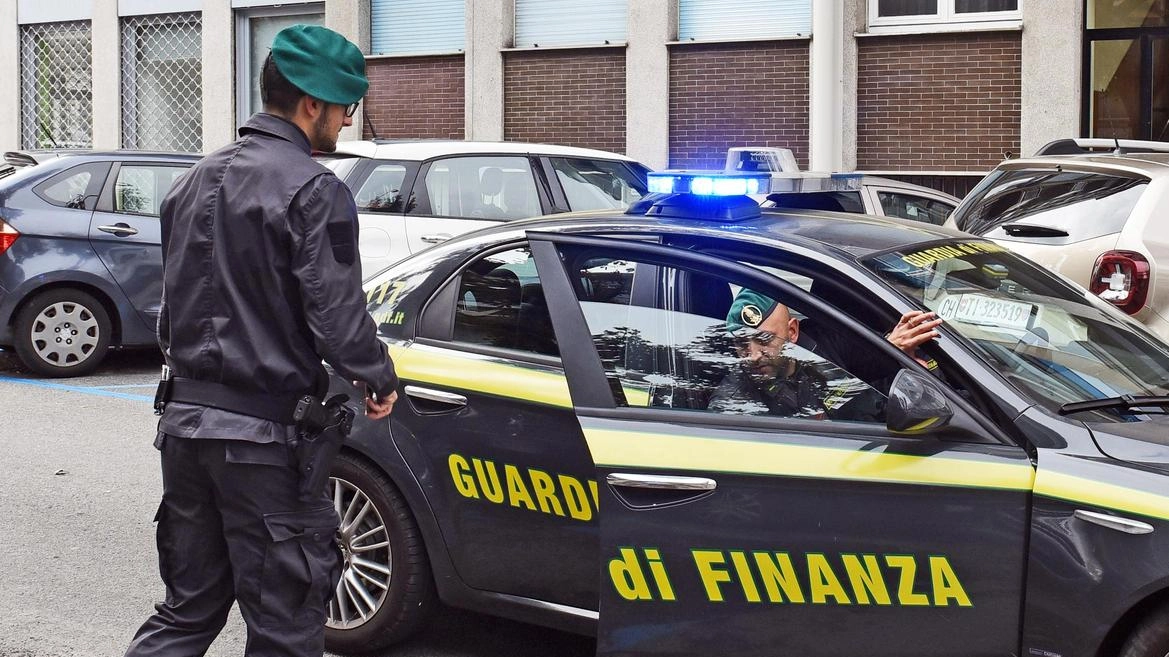 La Guardia di Finanza (foto di repertorio) La Guardia di Finanza (foto di repertorio)