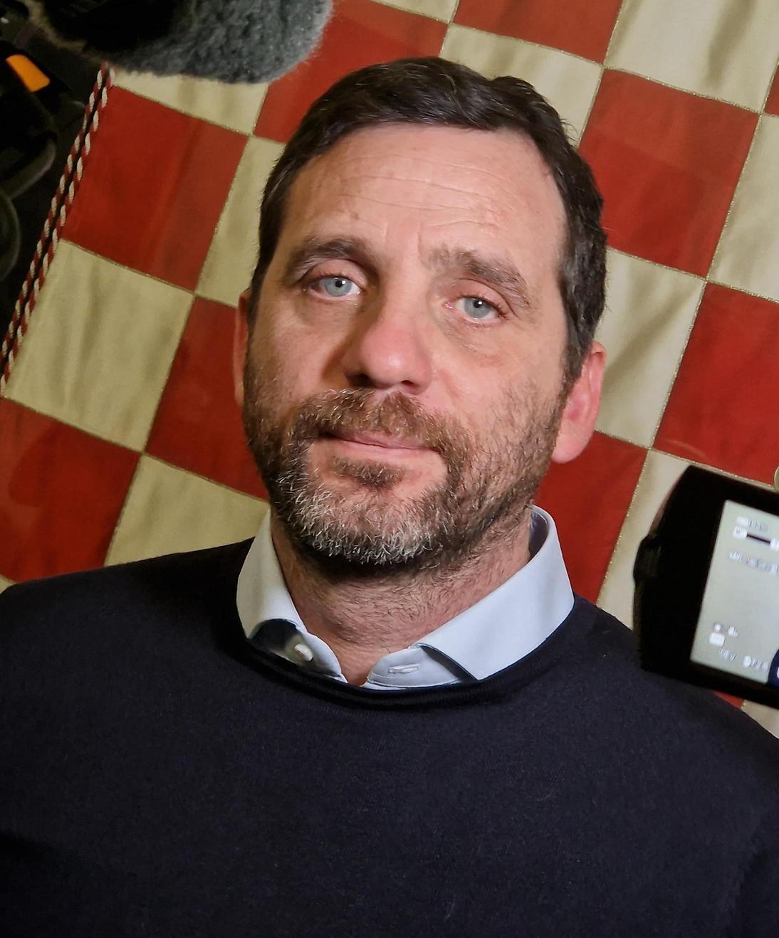 Regionali ancora al palo. Rebus terzo mandato. Ma Forza Italia accelera Regionali ancora al palo. Rebus terzo mandato. Ma Forza Italia accelera