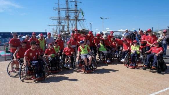 Hanno partecipato all’evento dodici. ragazzi, gli accompagnatori e alcuni giovani atleti della Pallamano Prato che fanno parte del bellissimo progetto Hanno partecipato all’evento dodici. ragazzi, gli accompagnatori e alcuni giovani atleti della Pallamano Prato che fanno parte del bellissimo progetto