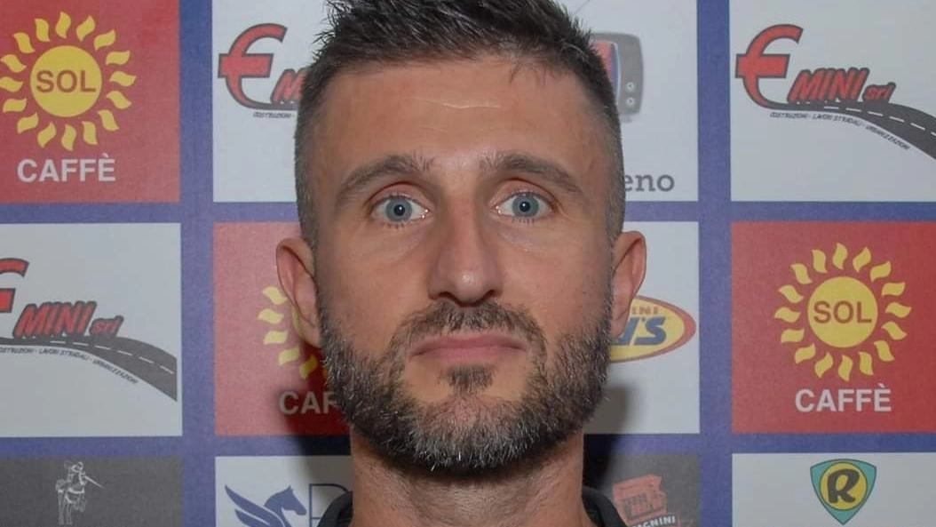 Le due formazioni neo promosse dell'Invictavolleyball Grosseto affrontano gironi impegnativi in serie C maschile e serie D femminile, con obiettivo la salvezza. Allenamenti e squadre avversarie presentano sfide di alto livello. Le due formazioni neo promosse dell'Invictavolleyball Grosseto affrontano gironi impegnativi in serie C maschile e serie D femminile, con obiettivo la salvezza. Allenamenti e squadre avversarie presentano sfide di alto livello.