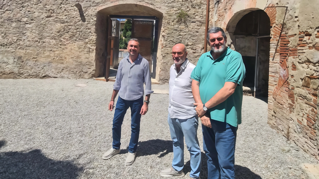 Soddisfazione per il restauro delle mura Soddisfazione per il restauro delle mura