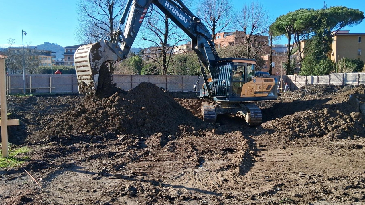 Avviati gli scavi. per la realizzazione della nuova casa di comunità a Ceparana