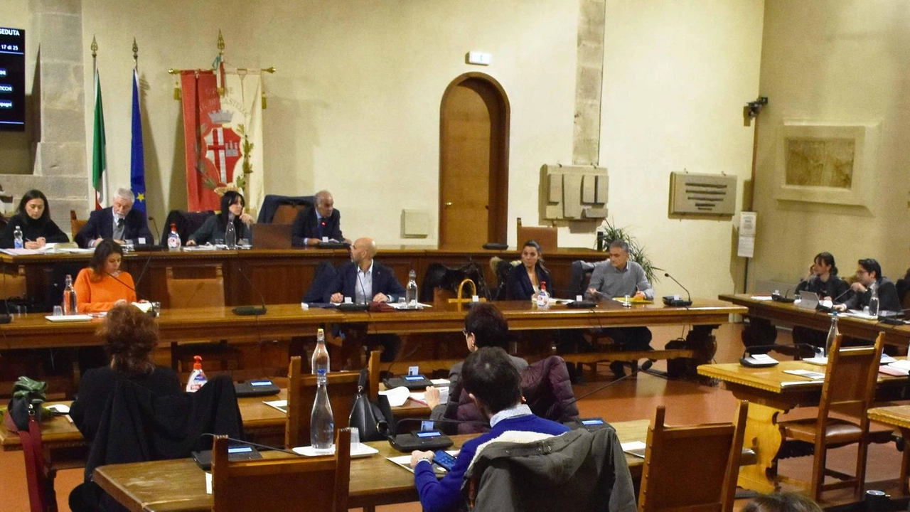 CITTA’ DI CASTELLO Domani doppia riunione del consiglio comunale: prima ci sarà la seduta straordinaria sull’inchiesta che riguarda Sogepu e... CITTA’ DI CASTELLO Domani doppia riunione del consiglio comunale: prima ci sarà la seduta straordinaria sull’inchiesta che riguarda Sogepu e...