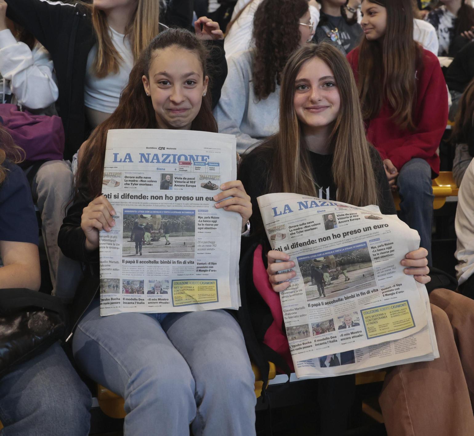 cronisti in classe che festa premiazione delle scuole da Lanazione.it cronisti in classe che festa premiazione delle scuole