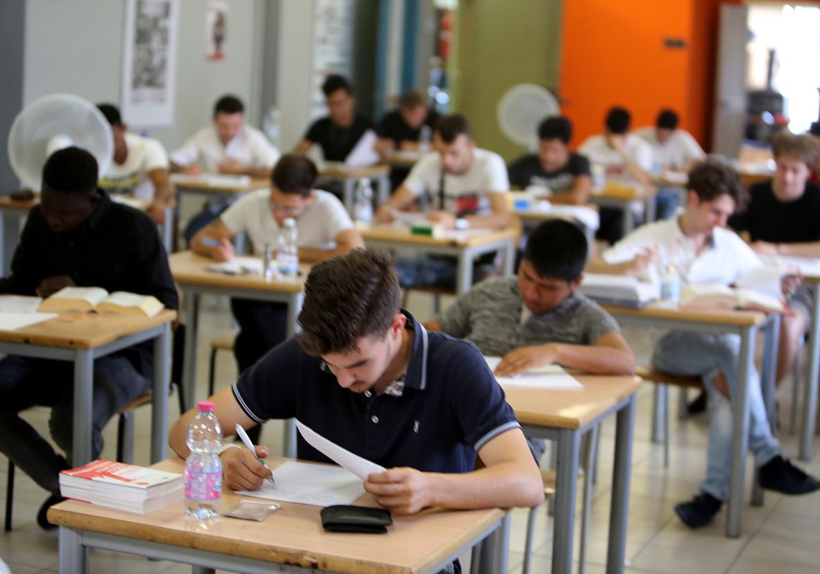 Maturità, oltre settecento candidati: la composizione delle commissioni che valuteranno tutte le prove Maturità, oltre settecento candidati: la composizione delle commissioni che valuteranno tutte le prove
