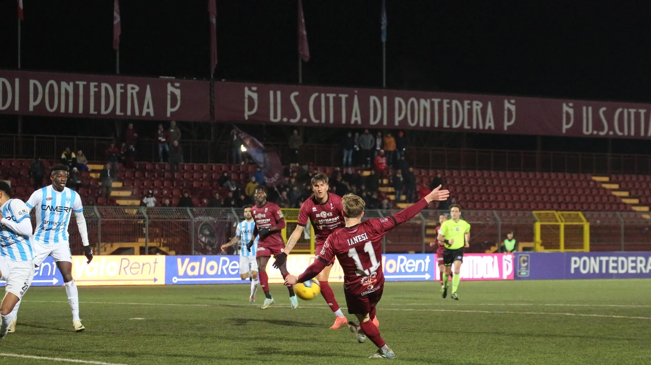 Verso il completamento della rosa del Pontedera (foto Bongianni/Germogli) Verso il completamento della rosa del Pontedera (foto Bongianni/Germogli)
