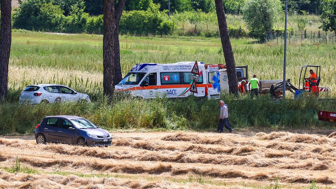 incidente con il trattore grave 54enne portato a careggi con l elicottero