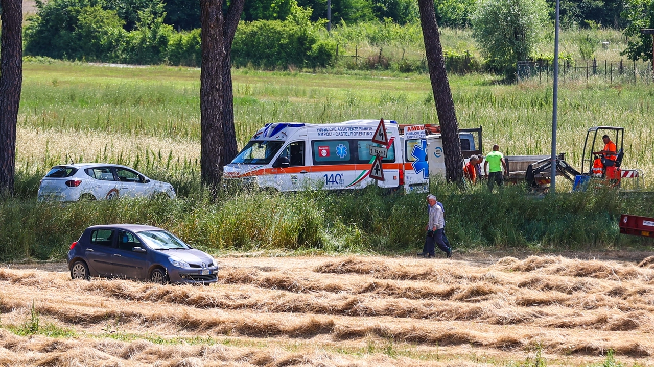 I soccorsi sul luogo dell'incidente (foto Tommaso Gasperini/Germogli) I soccorsi sul luogo dell'incidente (foto Tommaso Gasperini/Germogli)