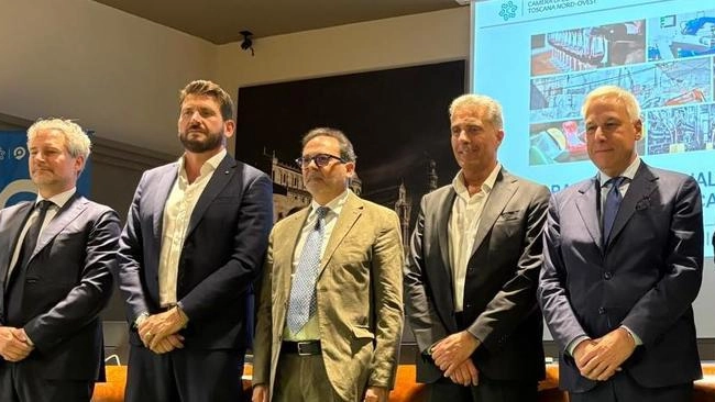 I sindaci alla presentazione del report nell’Auditorium “Ricci” della Camera di Commercio I sindaci alla presentazione del report nell’Auditorium “Ricci” della Camera di Commercio