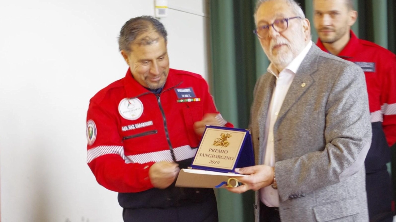 Fabio Romanelli durante la cerimonia di consegna del premio Sangiorgino Fabio Romanelli durante la cerimonia di consegna del premio Sangiorgino