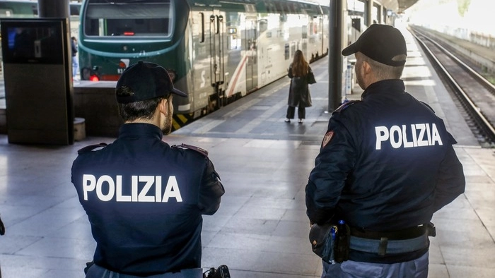 Polizia ferroviaria in una foto di repertorio Ansa