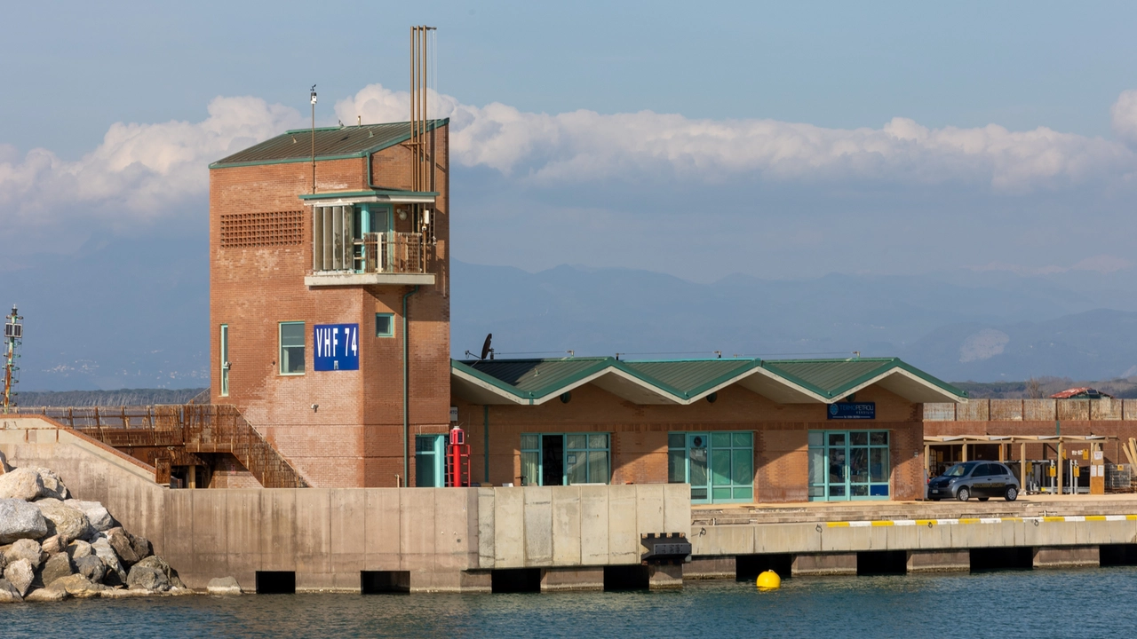 Porto di Marina di Pisa (foto di Enrico Mattia Del Punta) Porto di Marina di Pisa (foto di Enrico Mattia Del Punta)