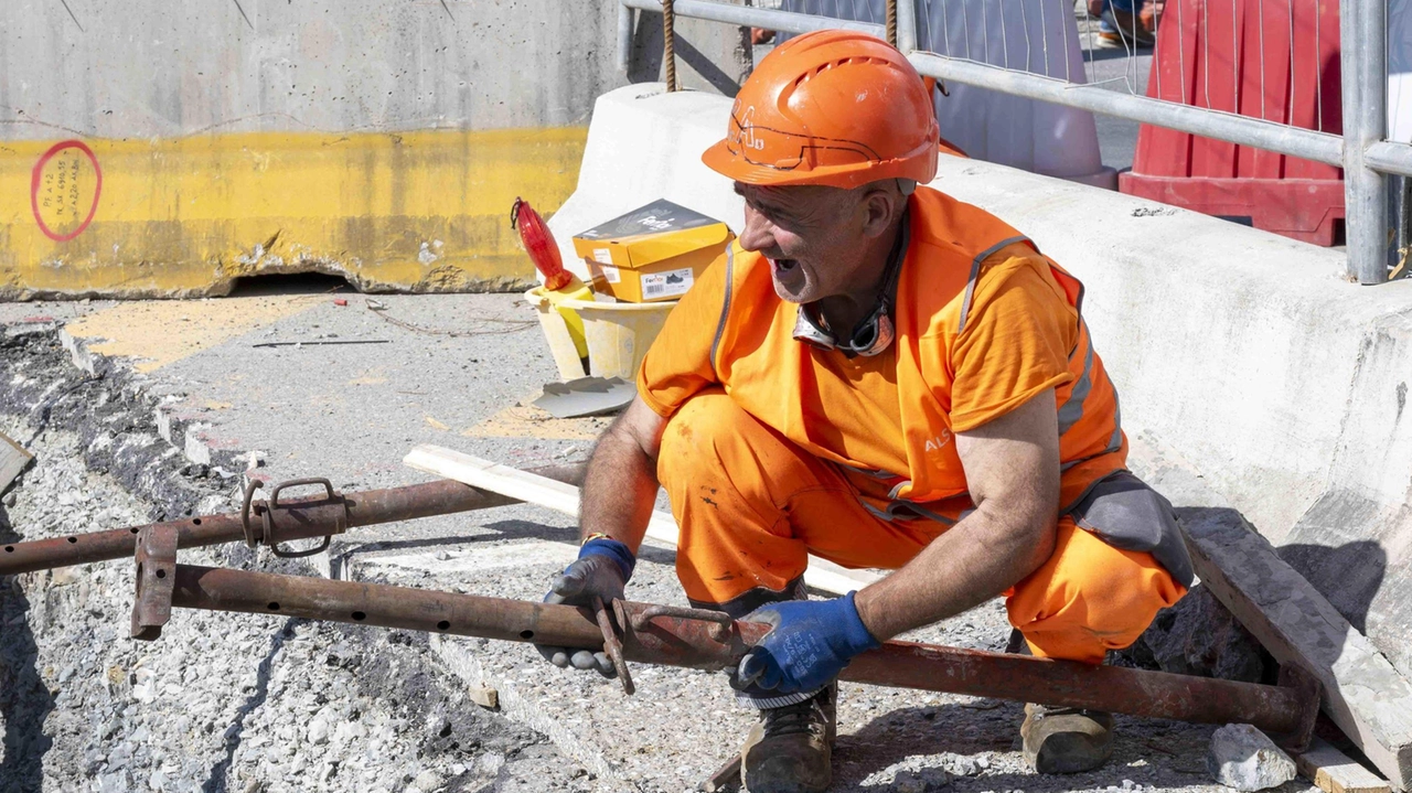 I lavori per la rete di acqua e metano saranno eseguiti in contemporanea I lavori per la rete di acqua e metano saranno eseguiti in contemporanea