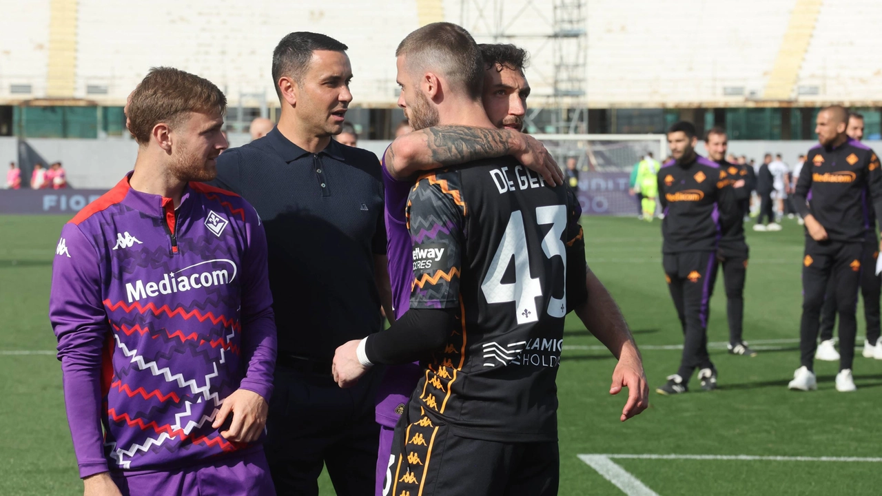 Esultanza viola alla fine della partita vinta 2-1 contro l'Empoli (foto Germogli)