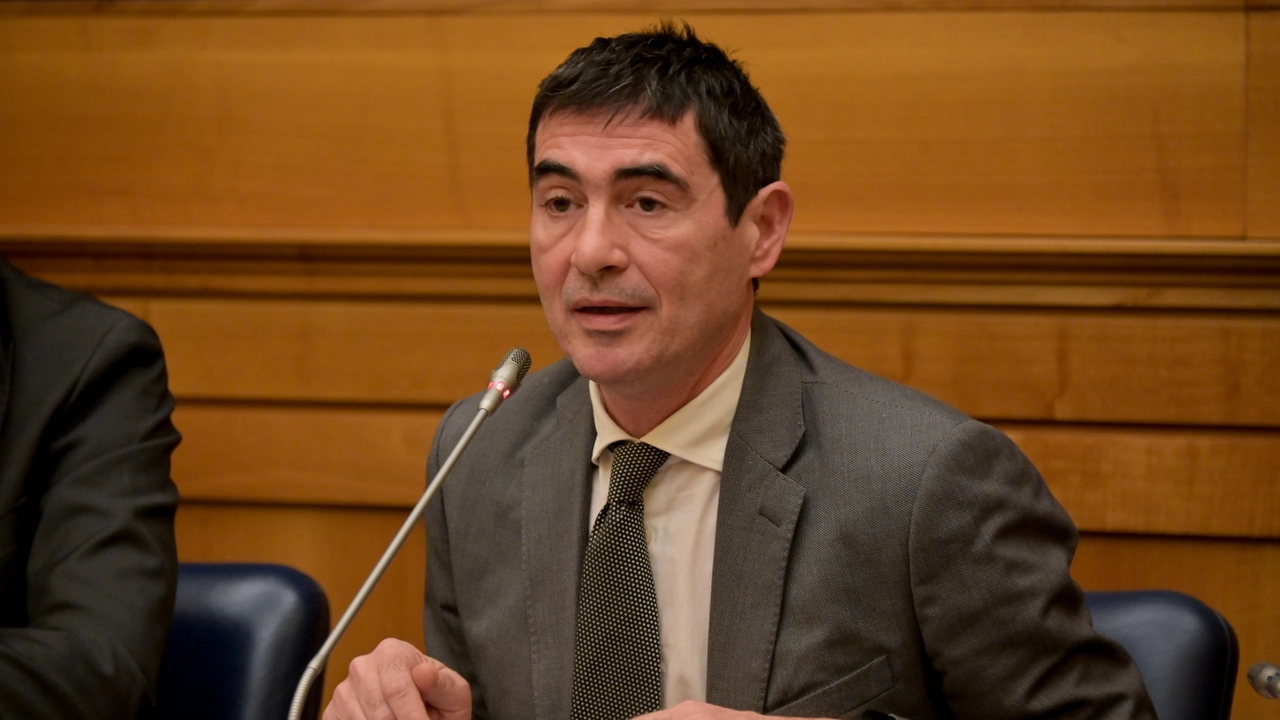 Nicola Fratoianni: “Giani candidato alle regionali? La strada giusta sono le primarie di coalizione”
