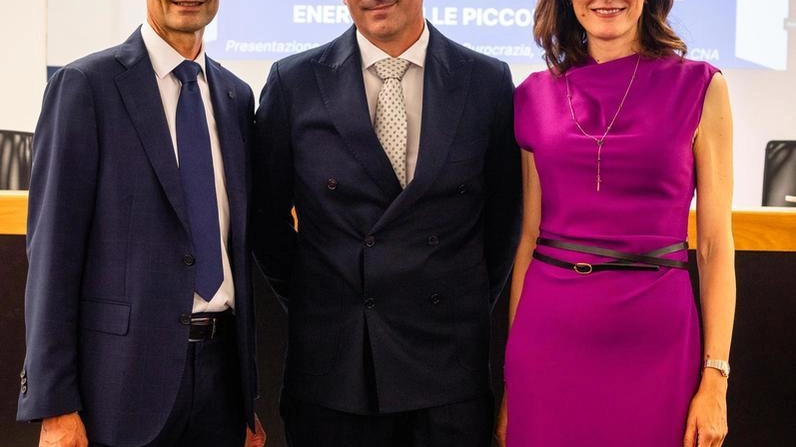 Da sinistra il presidente uscente Riccardo Breda, Saverio Banini e Anna Rita Bramerini Da sinistra il presidente uscente Riccardo Breda, Saverio Banini e Anna Rita Bramerini
