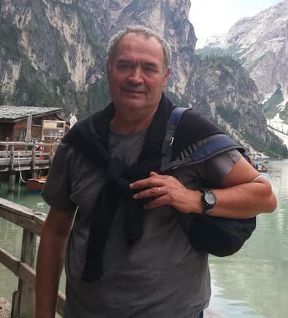 https://www.lanazione.it/image-service/view/acePublic/alias/contentid/N2IxNjJkMTEtODE1MS00/0/i-funerali-delluomo-ucciso-dal-fulmine.jpeg?f=1.90:1&h=630