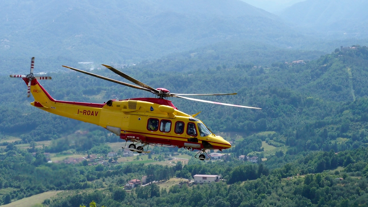 L'elisoccorso Pegaso del soccorso regionale della Toscana (foto Pasquali di repertorio)