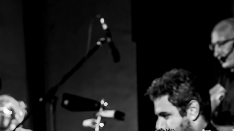Le note swing dell’Orchestra OsmannGold accendono il Natale con un concerto dedicato al Natale, in cui le musiche tipiche del... Le note swing dell’Orchestra OsmannGold accendono il Natale con un concerto dedicato al Natale, in cui le musiche tipiche del...