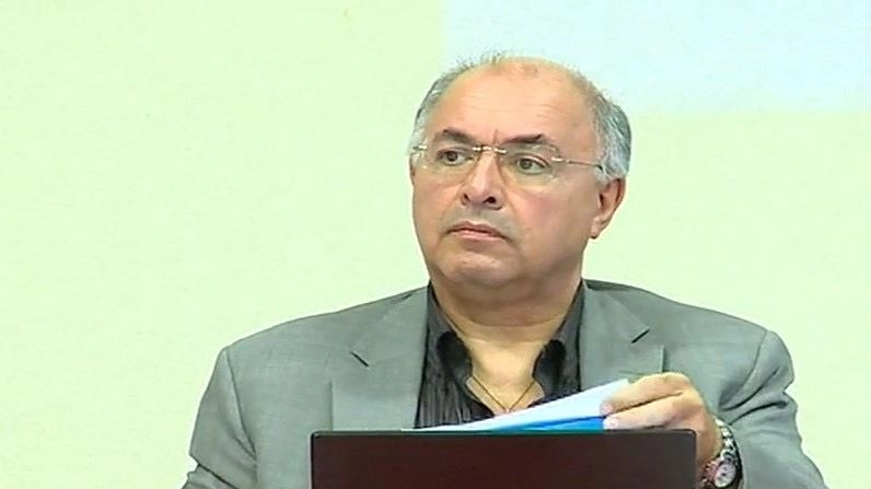 Parla l’esperto, il professor Bianchi, docente di diritto costituzionale "Election day in autunno? Possibile con l’accordo tra Regione e Viminale" . Parla l’esperto, il professor Bianchi, docente di diritto costituzionale "Election day in autunno? Possibile con l’accordo tra Regione e Viminale" .