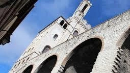 Gubbio, cittadini e associazioni chiedono che la riqualificazione non snaturi la funzione degli spazi. I Santubaldari propongono un’assemblea pubblica. Gubbio, cittadini e associazioni chiedono che la riqualificazione non snaturi la funzione degli spazi. I Santubaldari propongono un’assemblea pubblica.