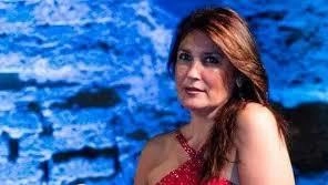 Un ritratto del soprano Silvana Froli, che si esibirà sabato 2 agosto, al Teatro Nieri di Ponte a Moriano, in una serata dedicata alle arie d’opera di Puccini