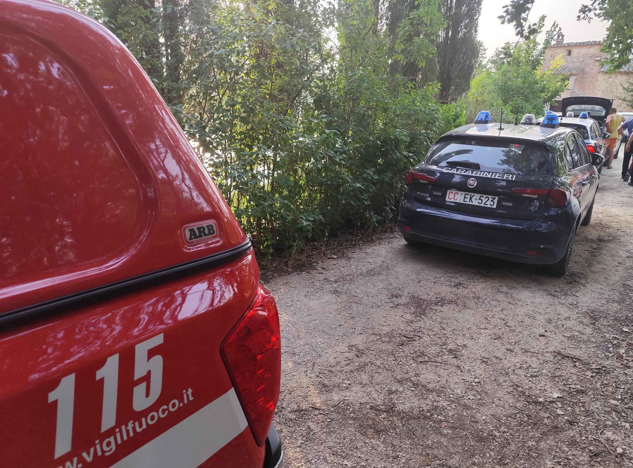 https://www.lanazione.it/image-service/view/acePublic/alias/contentid/N2JhNzA0YTgtZTgyZC00/0/tragedia-alla-festa-di-fine-scuola-riccardo-morto-annegato-prime-conferme-dallautopsia.jpeg